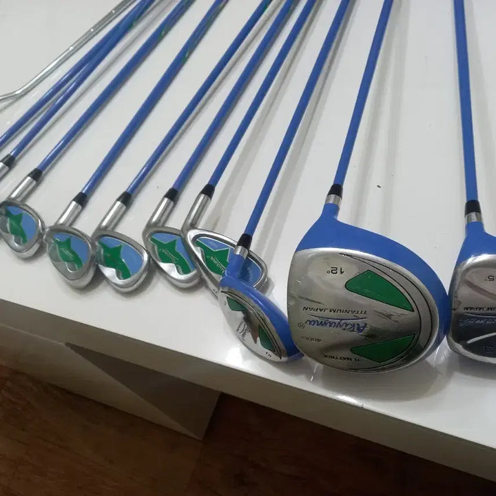 [BUNJANG] Akiyama Japan Full Set Golf Clubs with Caddy Bag / Akiyama.japan골프채 풀세트판매. 캐디백도 포함. 택포16만원