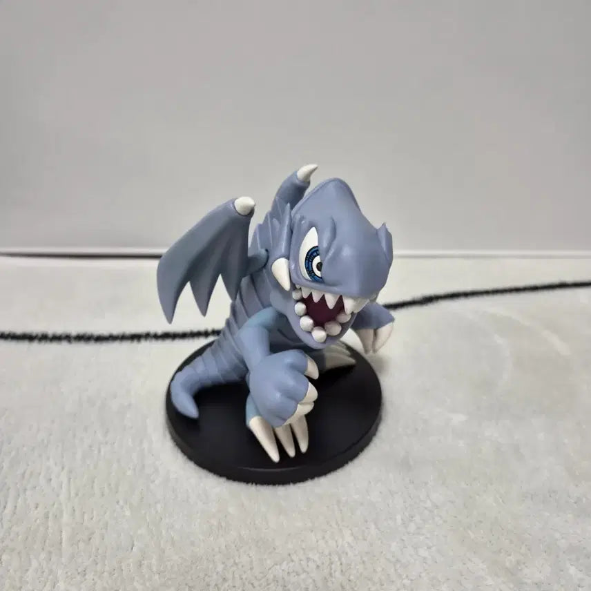 [BUNJANG] Yu-Gi-Oh! Blue-Eyes Toon Dragon Figure (Boxed) / (박스x)유희왕 블루아이즈 툰 드래곤 피규어