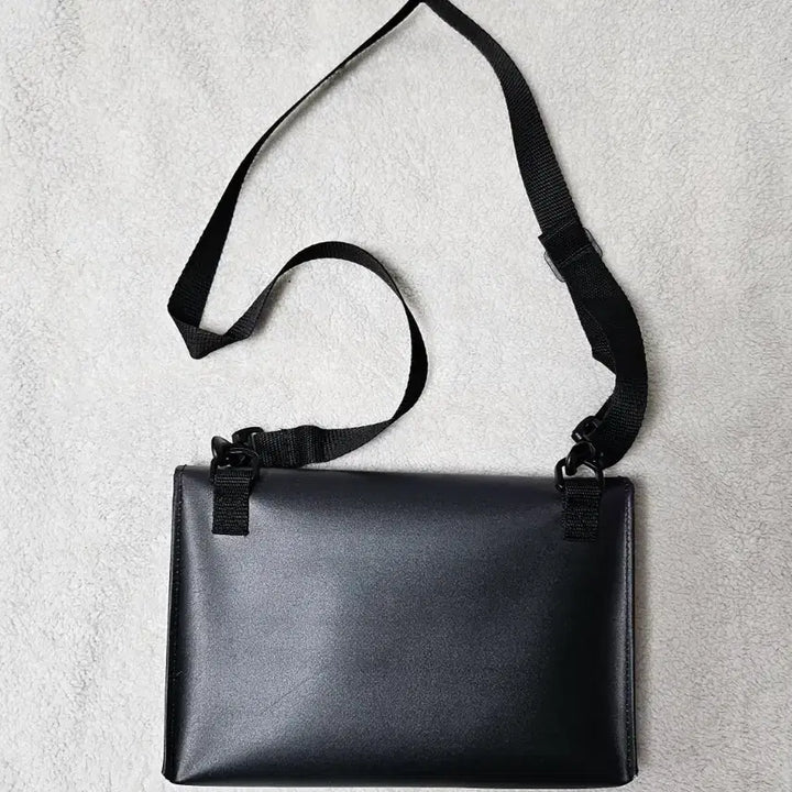 [BUNJANG] NUGU bag Shang Crossbody Bag / 누깍 샹 크로스백
