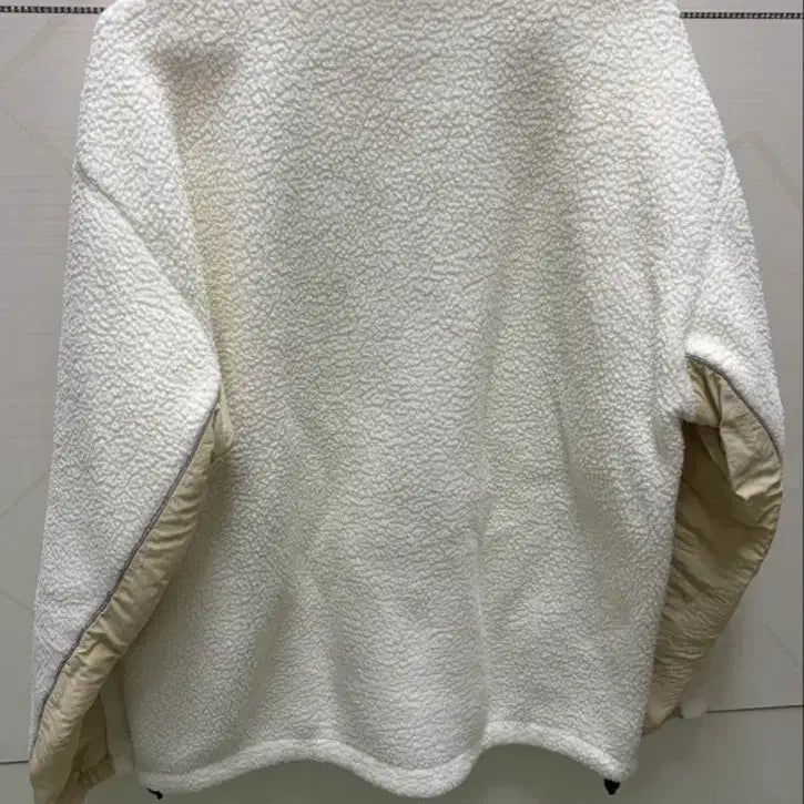 [BUNJANG] New Balance Fleece Jacket Ivory / 뉴발란스 뽀글이 플리스 자켓 아이보리