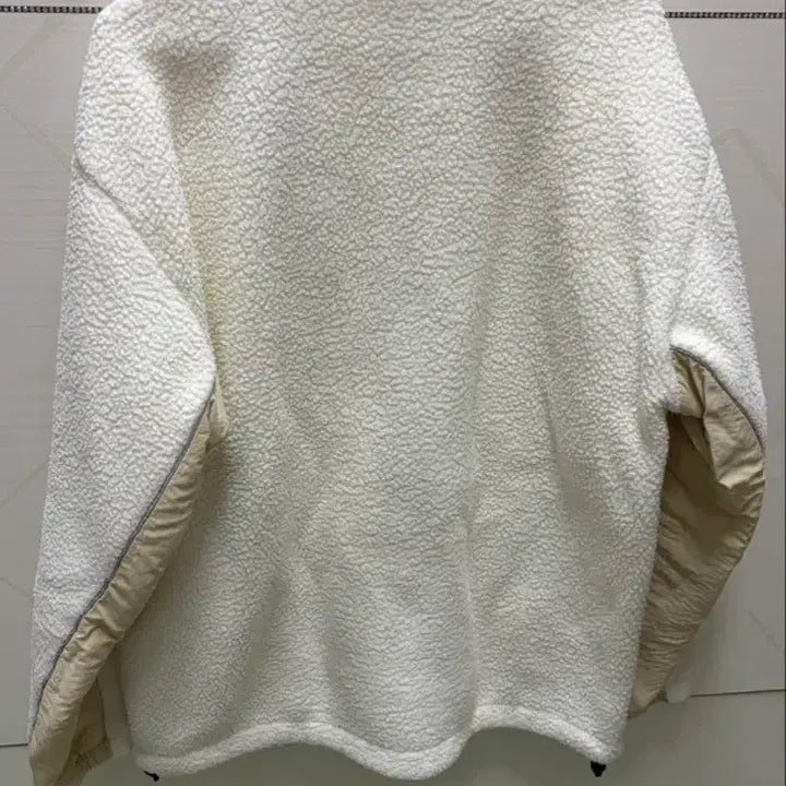 [BUNJANG] New Balance Fleece Jacket Ivory / 뉴발란스 뽀글이 플리스 자켓 아이보리