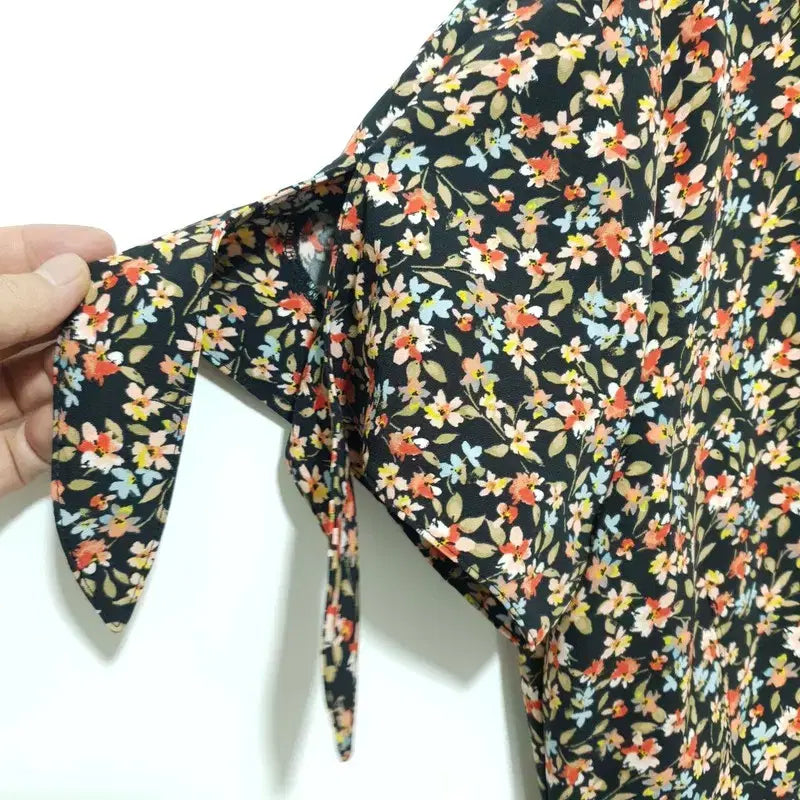 [BUNJANG] LOFT Floral V-Neck Dress / LOFT 플로럴 브이넥 원피스 4_S1947
