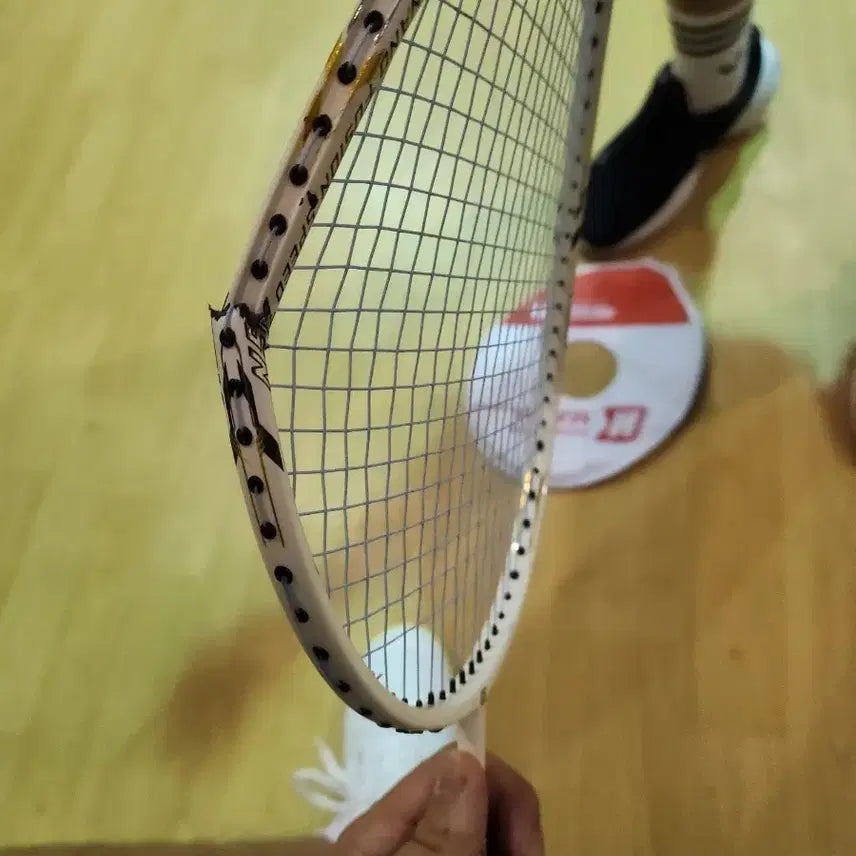 [BUNJANG] Apex 725N Badminton Racket (Damaged) / 파손된 아펙스725n