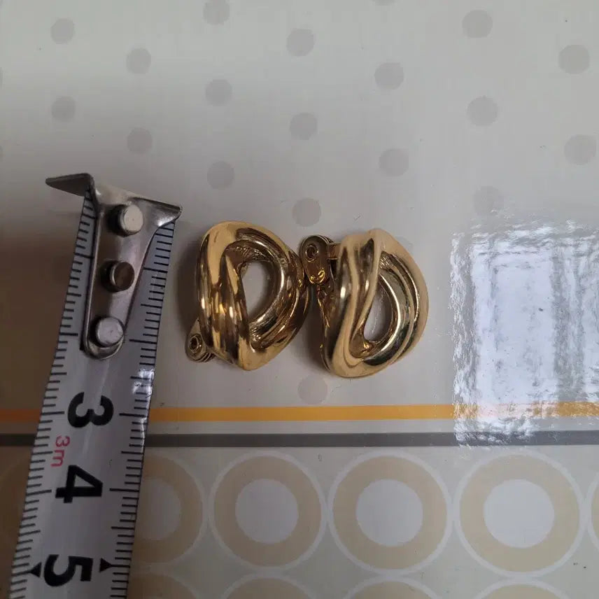 [BUNJANG] MONET Vintage Twisted Earrings / MONET 모네 빈티지 꼬임 귀걸이
