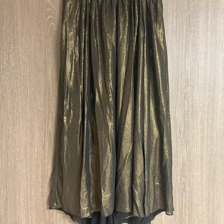 [BUNJANG] OKAN Gold Chiffon Shirring Long Skirt Black / 오칸 골드 쉬폰 셔링 롱 스커트 블랙