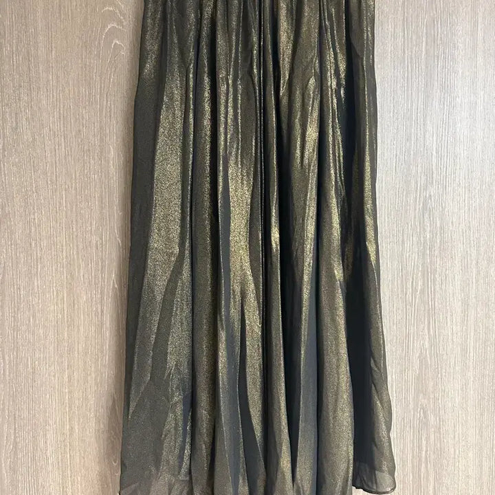 [BUNJANG] OKAN Gold Chiffon Shirring Long Skirt Black / 오칸 골드 쉬폰 셔링 롱 스커트 블랙