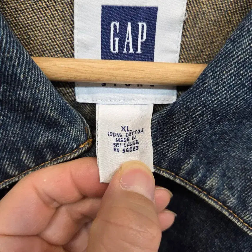 [BUNJANG] Gap Vintage Washed Denim Jacket XL / 갭 빈티지워싱 데님자켓 xl