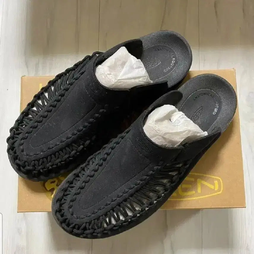 [BUNJANG] Keen Unique Slide Slippers Black / 킨 유니크 슬라이드 슬리퍼 블랙 280