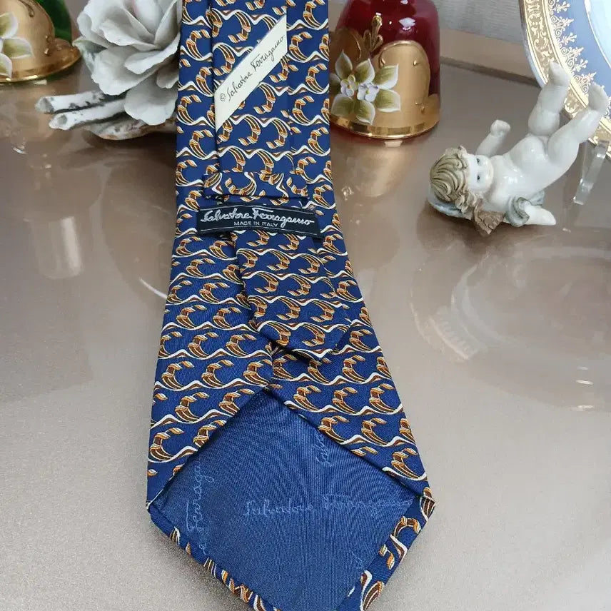 [BUNJANG] Salvatore Ferragamo Silk Necktie / 정품 살바토레 페라가모 실크넥타이