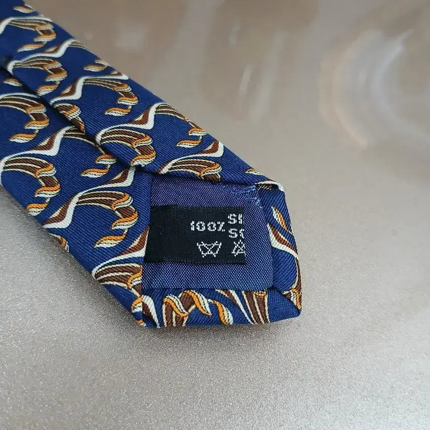 [BUNJANG] Salvatore Ferragamo Silk Necktie / 정품 살바토레 페라가모 실크넥타이