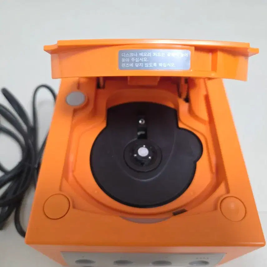 [BUNJANG] Nintendo GameCube Orange (Imported by Daewon) / 닌텐도 대원정발 오렌지 게임큐브