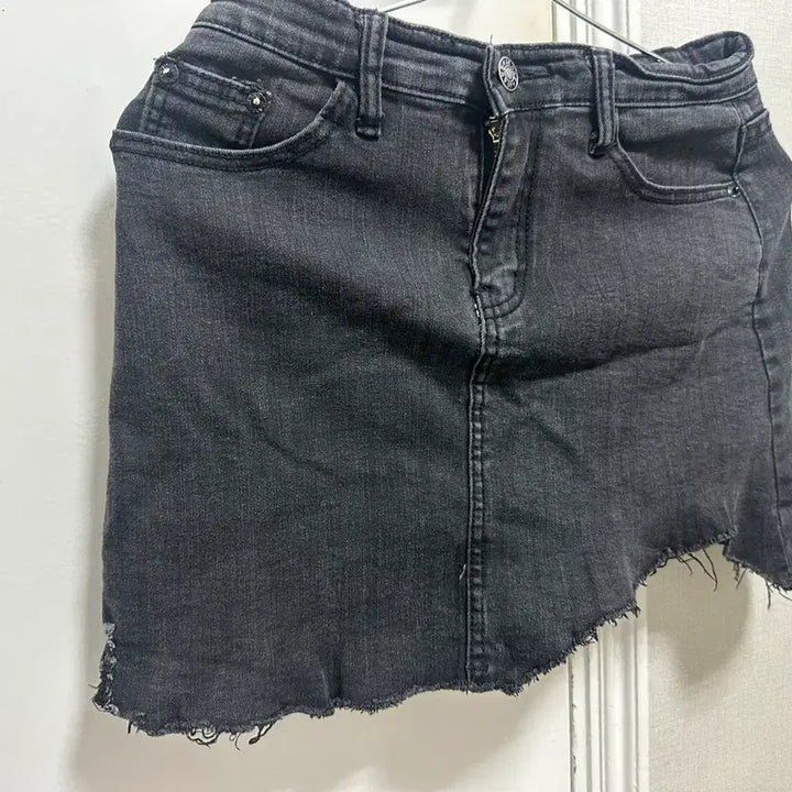 [BUNJANG] Black Denim Asymmetric Skirt Pants / 흑청 언발 데님 치마바지