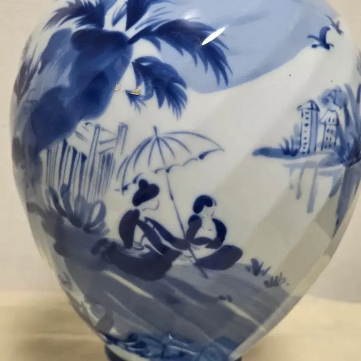 [BUNJANG] Yujeon Pottery Blue-and-White Porcelain Landscape Vase / 청화백자 산수 문양 화병