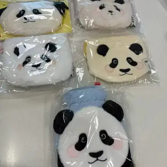 [SOLD OUT] 푸바오 파우치 모두 일괄