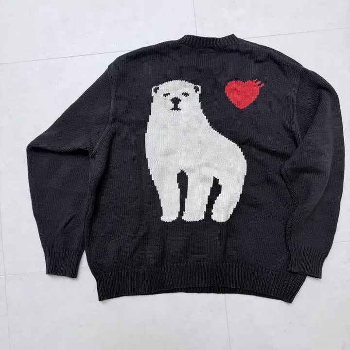 [SOLD OUT] (2xl)휴먼메이드 북극곰니트 로우 게이지 니트 스웨터 차콜