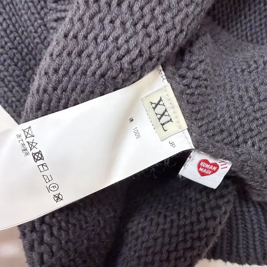 [SOLD OUT] (2xl)휴먼메이드 북극곰니트 로우 게이지 니트 스웨터 차콜