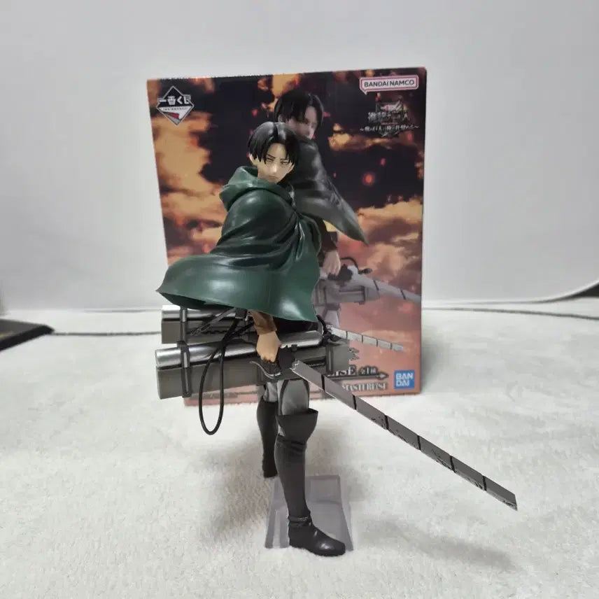 [SOLD OUT] (박스O)진격의 거인 리바이 B상  피규어