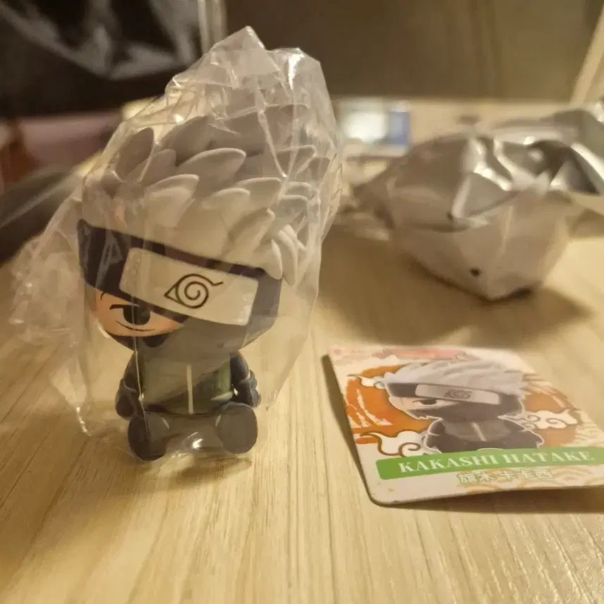 [BUNJANG] Naruto Kakashi Sitting Hugging Figure / 나루토 카카시 허그시트 앉아있는 피규어