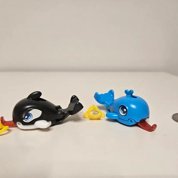 [BUNJANG] Kinder Joy Whale &amp; Orca Set / [새상품] 킨더조이 고래&amp;범고래 세트