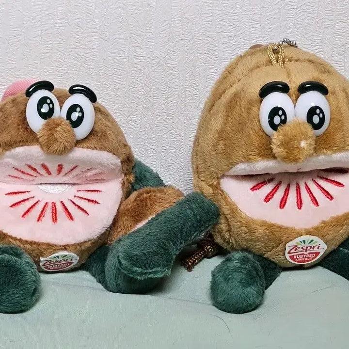 [BUNJANG] Zespri Ruby Red Kiwi Plush Keychain Set / 제스프리]루비레드 키위 인형 키링 2개 세트/장바구니키링