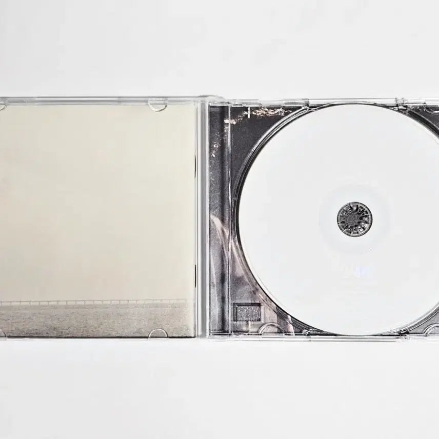 [BUNJANG] The New World Original Soundtrack OST Jewel Case CD Album / 영화 신세계 오리지널 사운드트랙 OST 주얼팩 CD 앨범