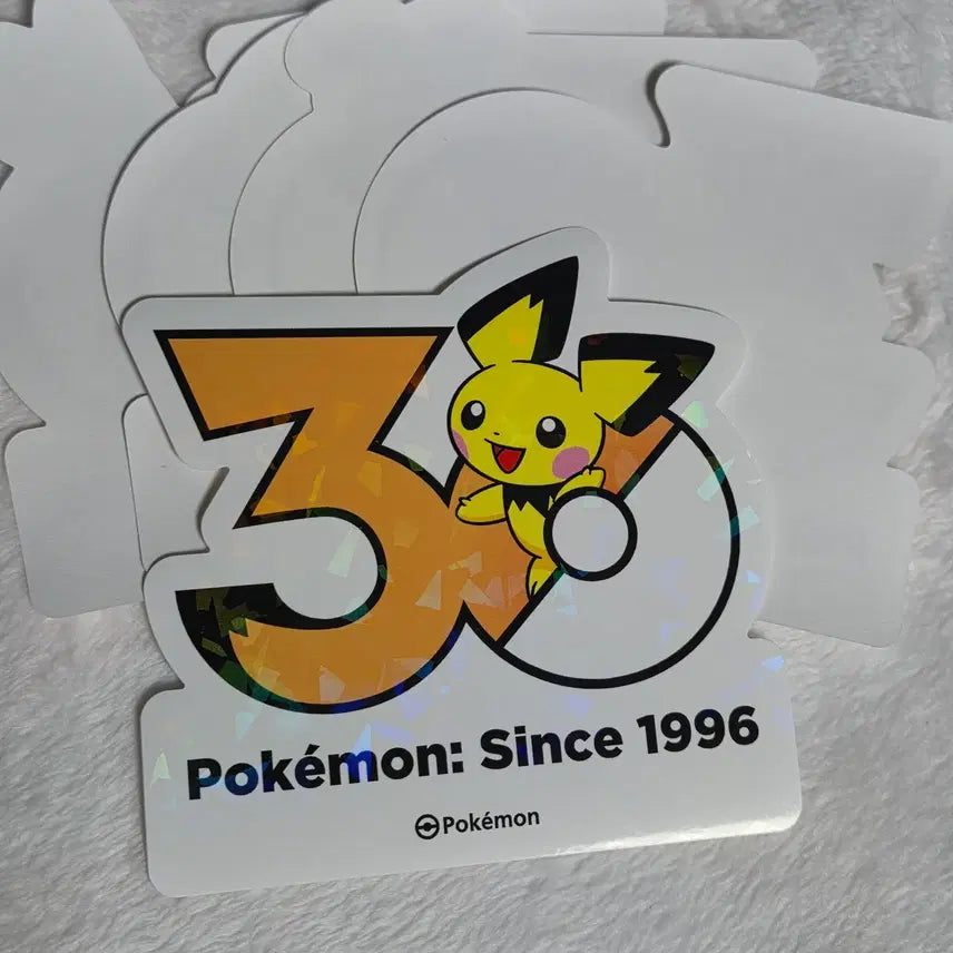 [BUNJANG] Pokemon 30th Anniversary Logo Sticker Pichu + Random 4 Stickers / 포켓몬 30주년 로고 스티커 피츄+랜덤4장