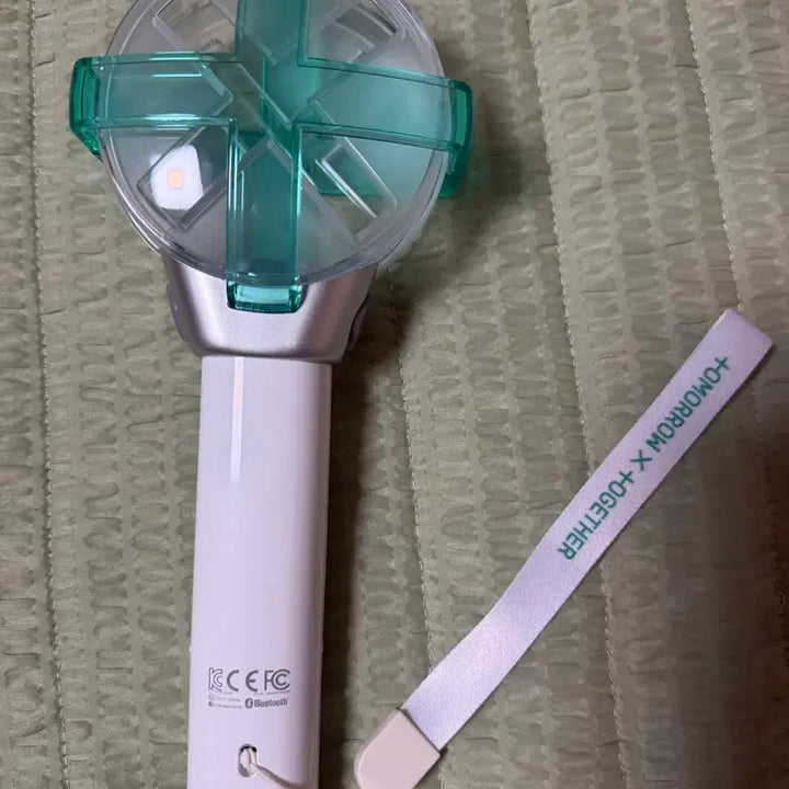 [SOLD OUT] TXT 응원봉 판매합니다!!