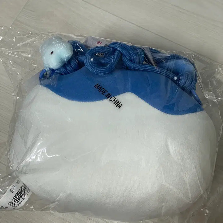 [SOLD OUT] 먼작귀 치이카와 하치와레 페이스 얼굴 크로스백 가방 파우치