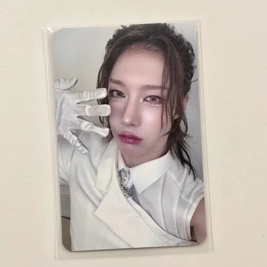 [BUNJANG] XLOV LUI Fan Meeting Photocard / XLOV 엑스러브 LUI 루이 팬미팅 포카