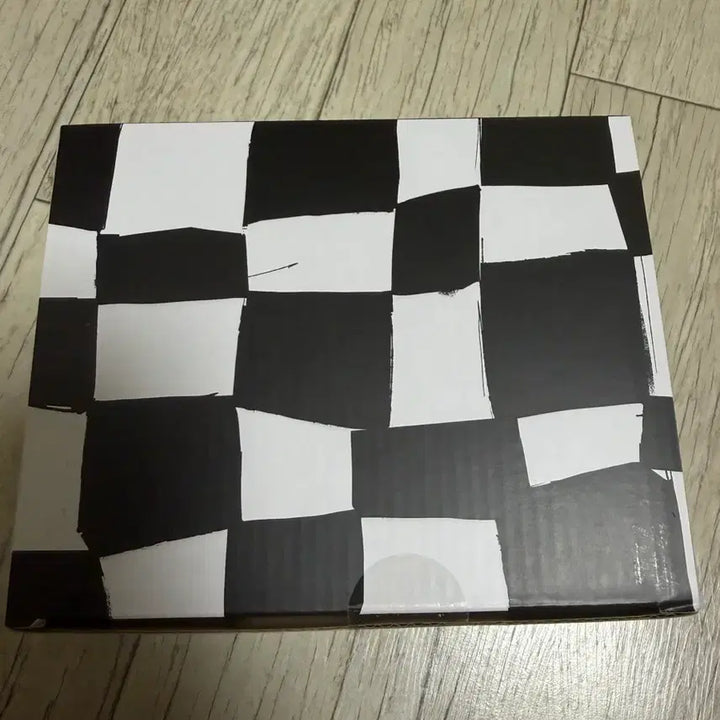[BUNJANG] J-Hope Jack in the Box Music Box (Sealed) / BTS 방탄소년단 jhope 제이홉 잭인더박스 오르골 미개봉