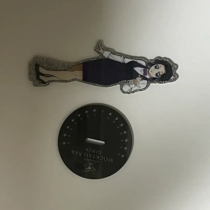 [BUNJANG] Demon Slayer Shinobu Kocho Motelbar Double-Sided Acrylic Stand / 귀멸의 칼날 코쵸우 시노부 콜라보 목텔바 양면 아크릴 스탠드