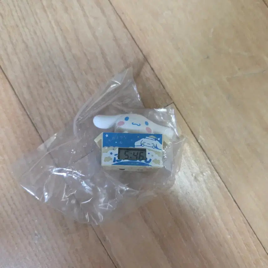 [BUNJANG] Sanrio Cinnamoroll Gachapon Miniature Clock / 산리오 시계 가챠 시나모롤
