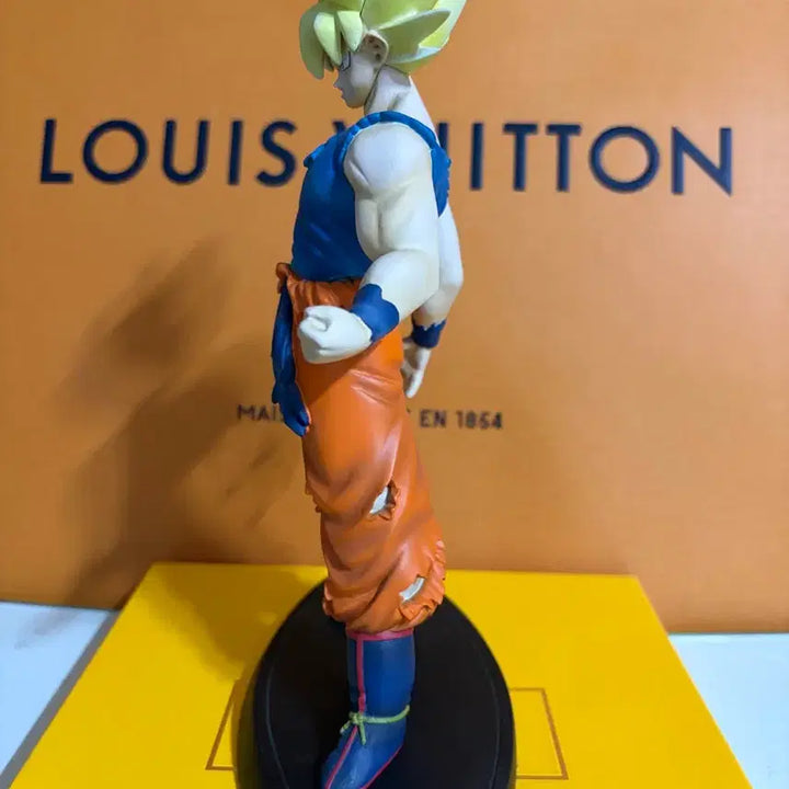[BUNJANG] Dragon Ball Z Goku Super Saiyan Resin Figure / 드래곤볼z 손오공 레진 피규어 판매합니다.