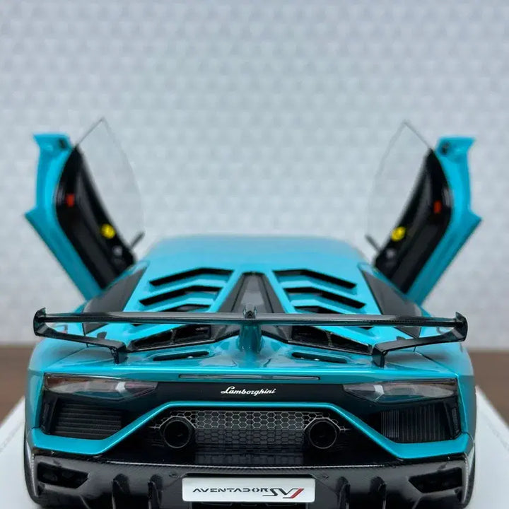 [BUNJANG] AutoArt 1:18 Lamborghini Aventador SVJ Solid Blue / 1:18 오토아트 AUTOART 람보르기니 아벤타도르 SVJ 솔리드 블루 (bbr,mr,미니챔프)