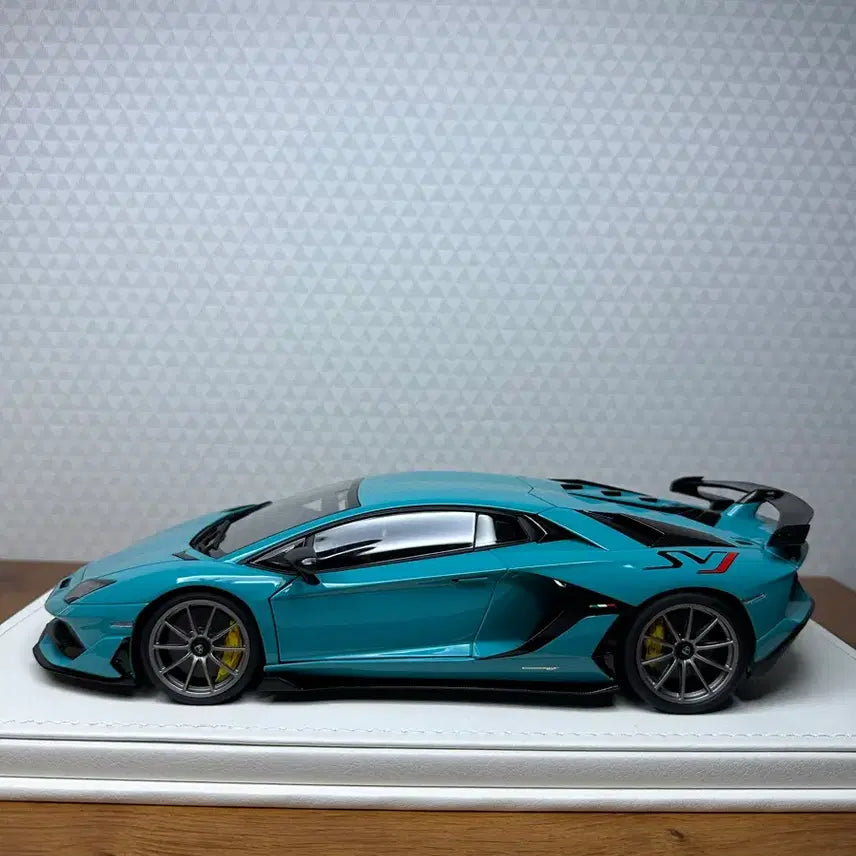 [BUNJANG] AutoArt 1:18 Lamborghini Aventador SVJ Solid Blue / 1:18 오토아트 AUTOART 람보르기니 아벤타도르 SVJ 솔리드 블루 (bbr,mr,미니챔프)