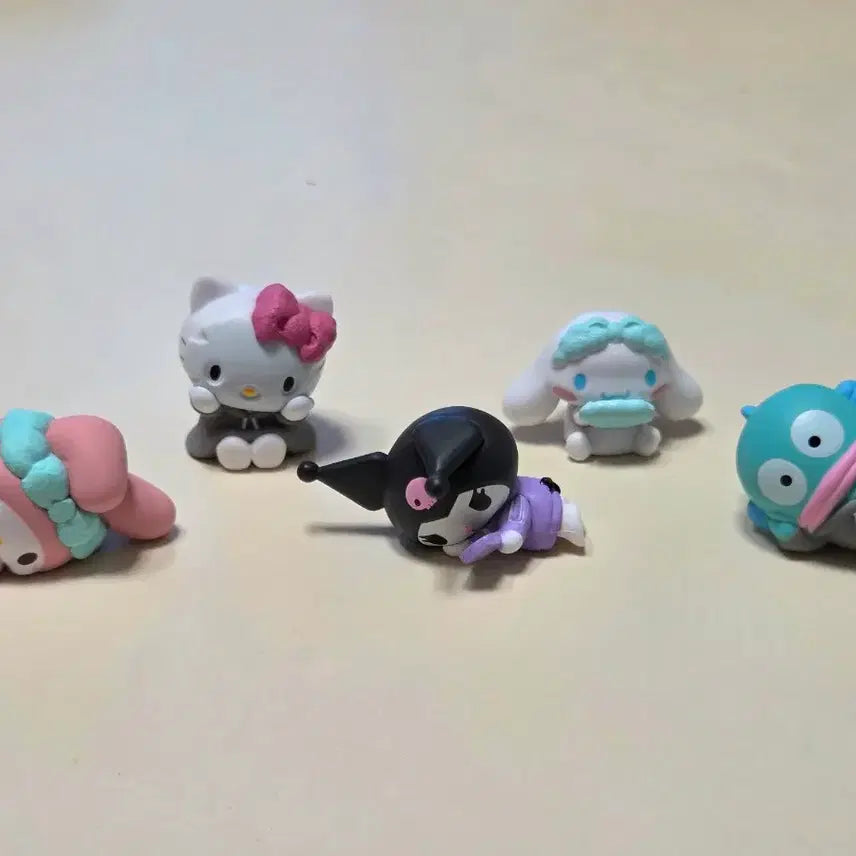 [BUNJANG] Sanrio "Rest Day" Gacha Bundle Set / 산리오 쉬는 날 가챠 (일괄판매)