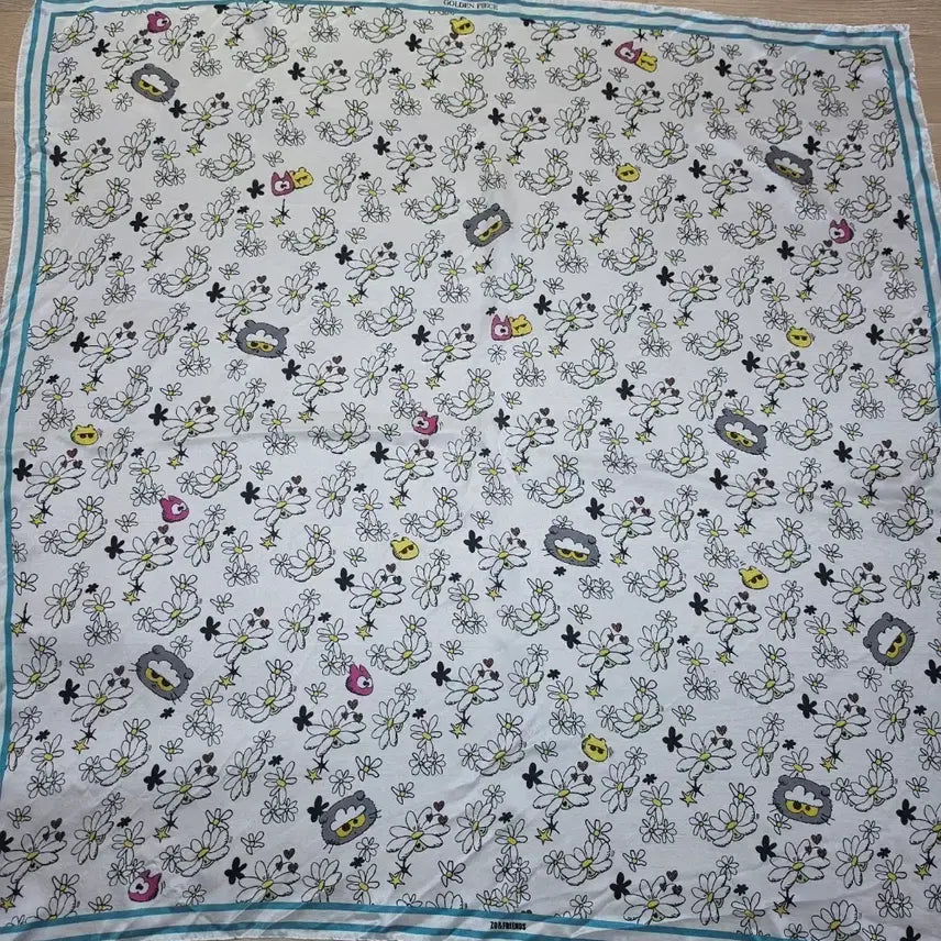 [BUNJANG] Joanne Friends Golden Piece Collaboration Brocade Scarf / 조앤프랜즈 골든피스 콜라보 보자기