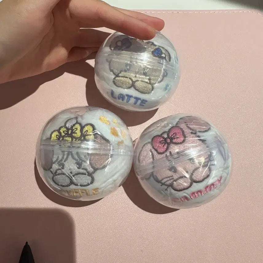 [BUNJANG] Miko Characters Heart Charm Keychain / 미코 캐릭터즈 키링 가챠