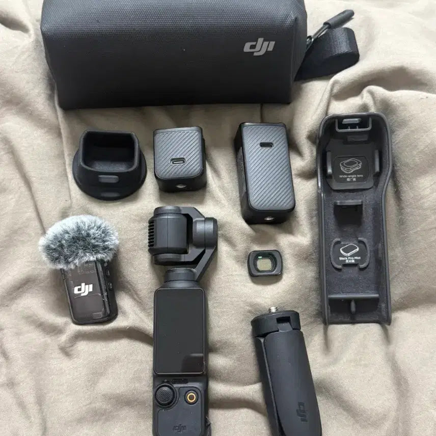 [SOLD OUT] dji 오즈모 포켓3 크리에이터 콤보 좋은 가격에 판매합니다.
