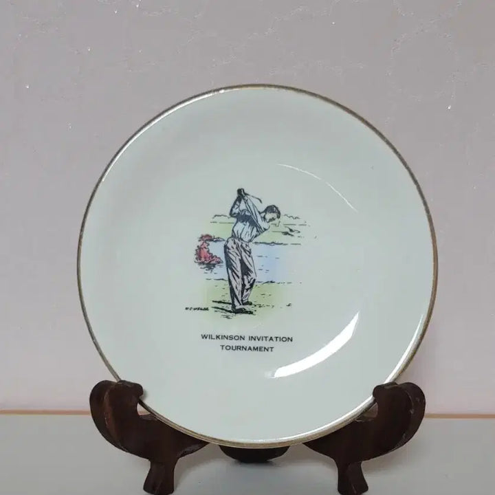 [BUNJANG] 1958 Delano Studio Hand-Colored Golf Plate with Artist Signature / 1958 빈티지 델라노 스튜디오 핸드컬러 골프 플레이트/ 예술가 사인/