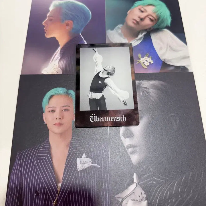 [BUNJANG] G-Dragon WEVERSEMUSEUM Exhibition Postcard Set (Unsealed) / 개봉)지디 위버맨쉬 전시회 엽서세트