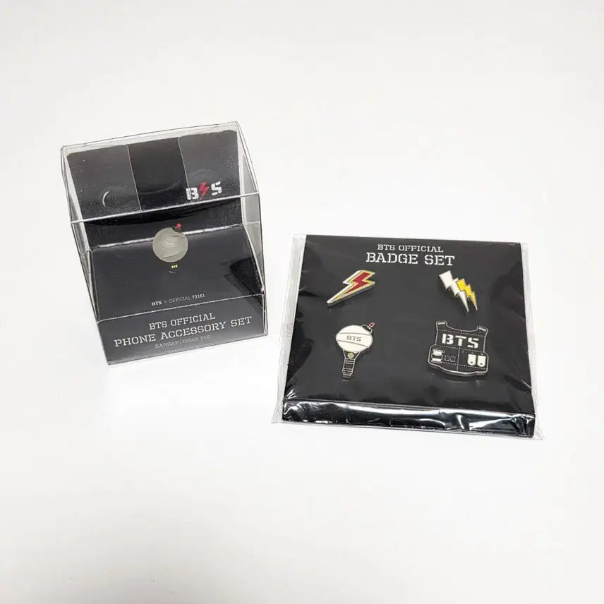 [BUNJANG] BTS Debut Era Rare Official Goods "Army Bomb" Earphone Badge Set (4 Types) / 방탄 데뷔초 희귀공굿 BTS 아미밤 뱃지4종set 이어폰 badge