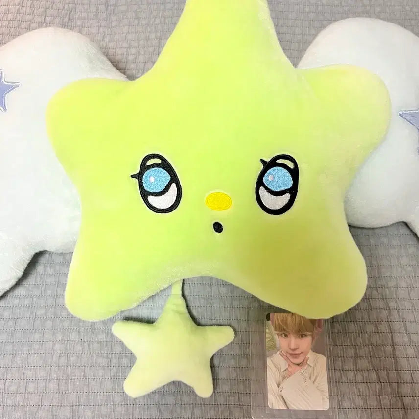 [BUNJANG] Witchy Cushion / 위츄쿠션