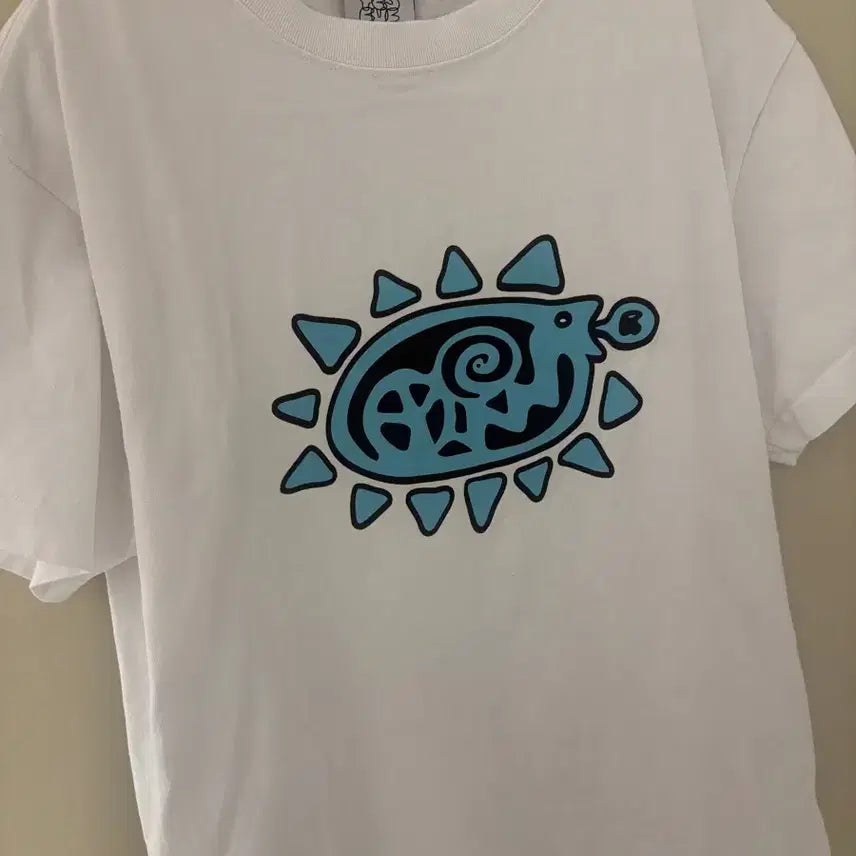 [SOLD OUT] (옷장정리) 예스아이씨 Spiral Tee White 반팔티 / 무신사