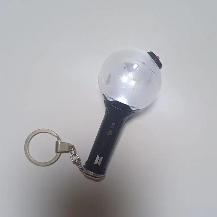 [BUNJANG] BTS ARMYBOMB Mini Keychain / 미니 키링 아미밤
