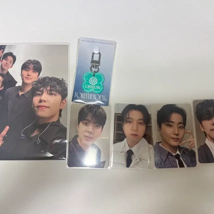 [BUNJANG] Day6 Decade + Forever Young Daejeon Concert Bundle Set / 데이식스 디케이드 + 포에버영 대전콘서트 입장기프트 일괄