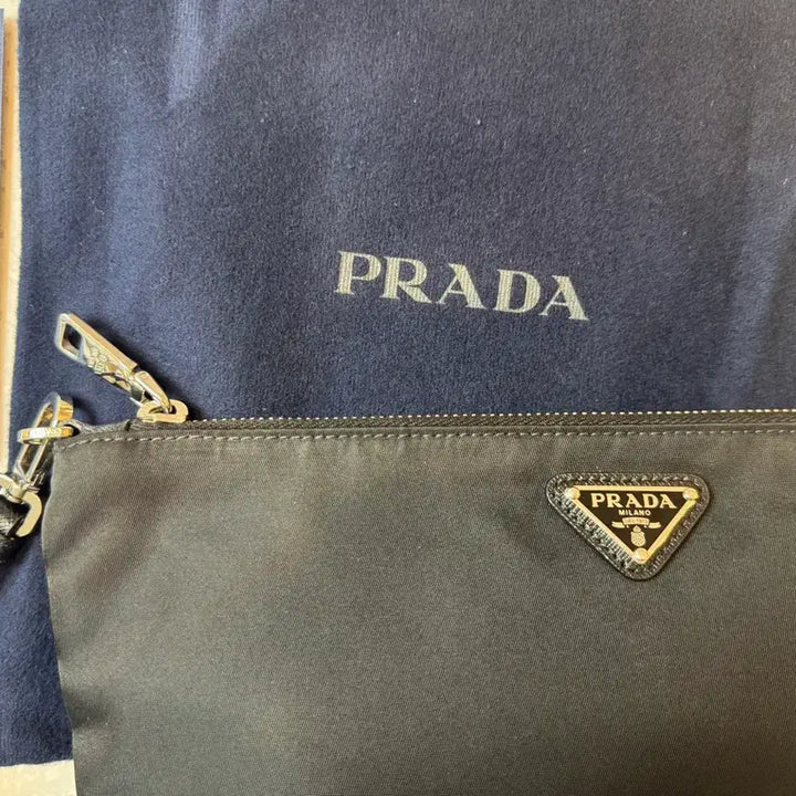 [BUNJANG] Prada Re-Nylon Saffiano Pouch Bag 2NH00 62DMH F0002 / 프라다 리나일론 사피아노 파우치백 2NH00 62DMH F0002