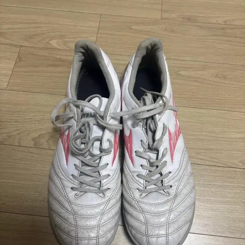 [SOLD OUT] 미즈노 풋살화 275