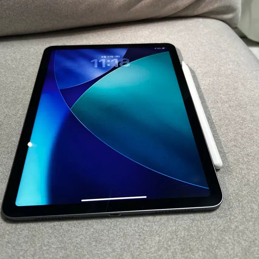 [BUNJANG] Apple iPad Air 5th Gen M1 64GB Space Gray Full Set / 풀세트-Apple 아이패드 에어 5세대 M1 스페이스 그레이 64GB