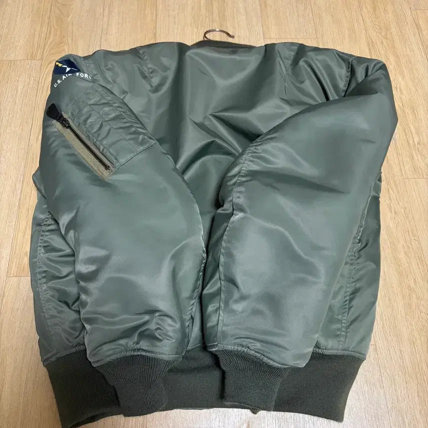 [SOLD OUT] 브론슨 ma-1 라지